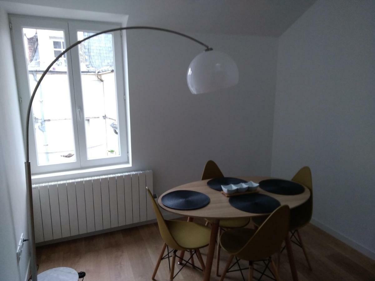 Appartement loft bien équipé hyper centre d'Amboise Extérieur photo
